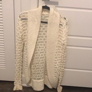 Lightweight sweater